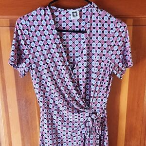 Anne Klein Blue and White V-Neck Midi Dress